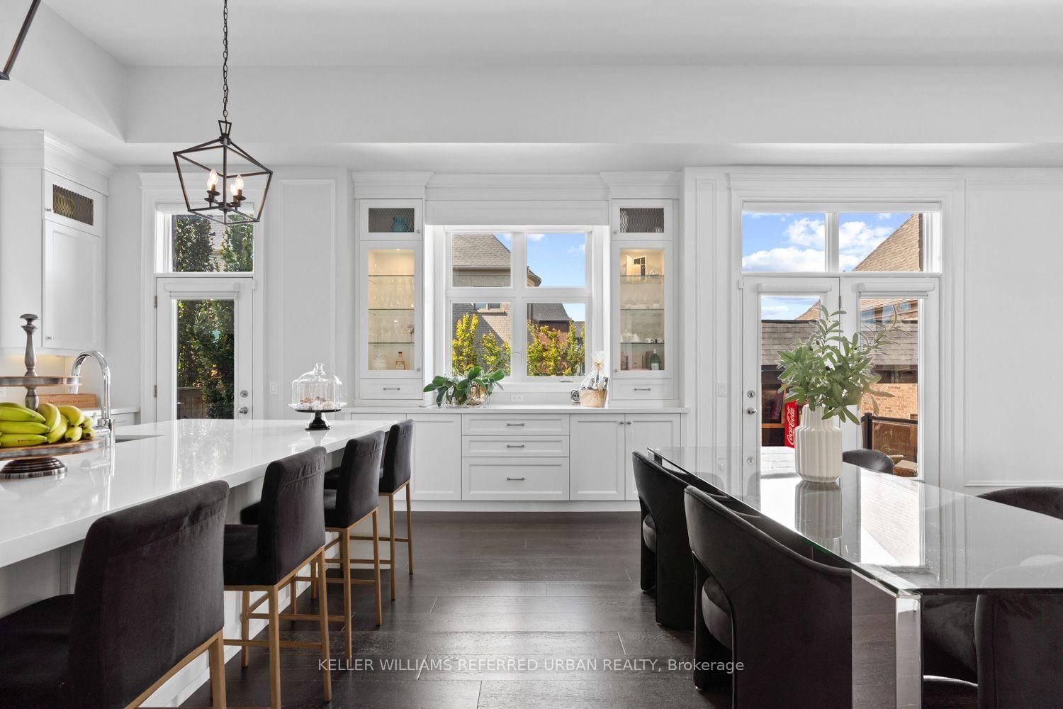 4 Basil Ridge Court • King, ON photo 4