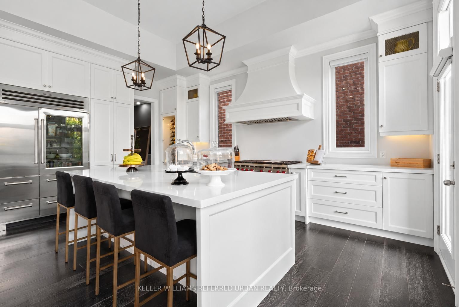 4 Basil Ridge Court • King, ON photo 5
