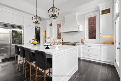 4 Basil Ridge Court • King, ON photo 5