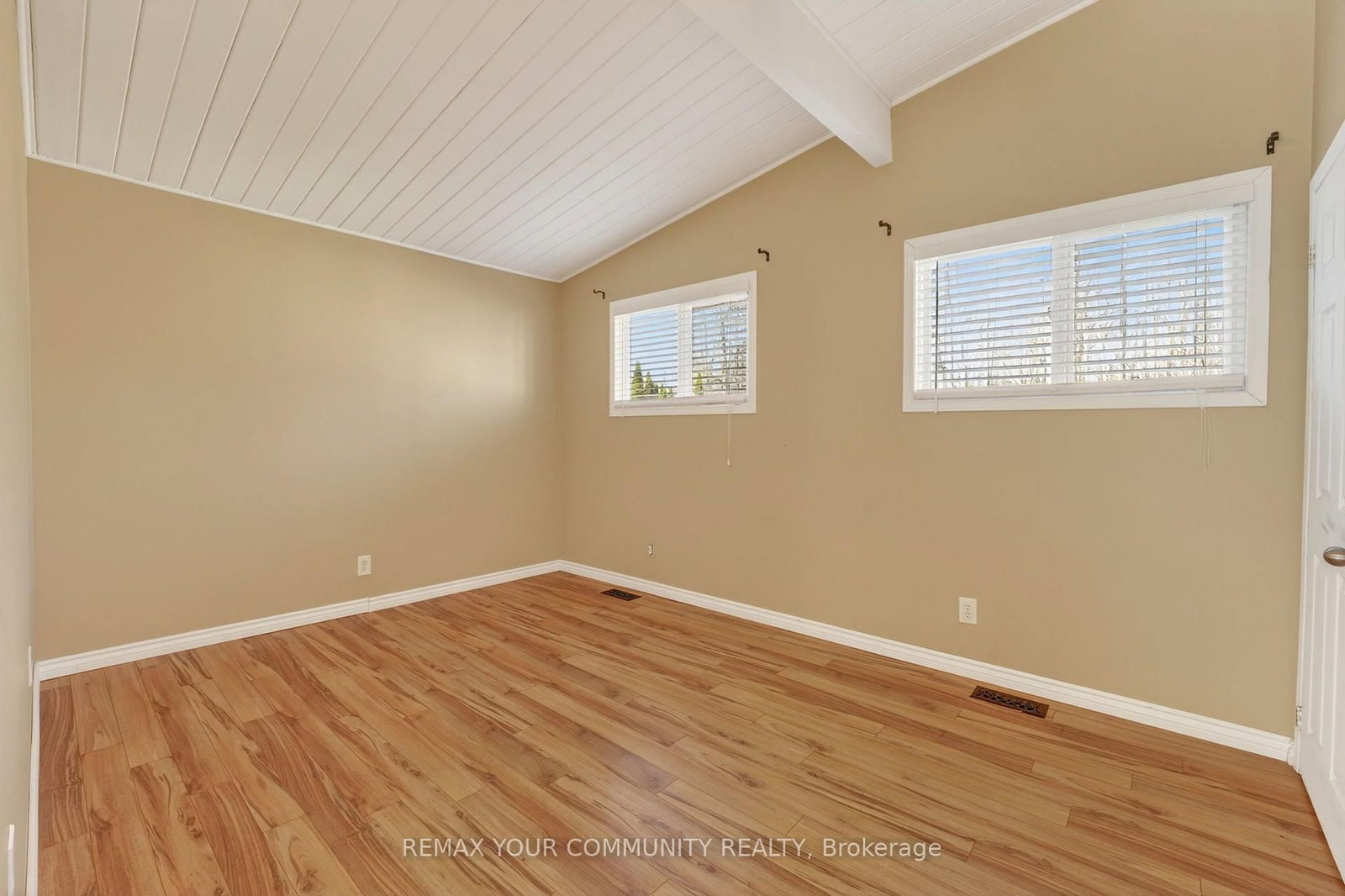 3816 30th Side Road • Innisfil, ON photo 13