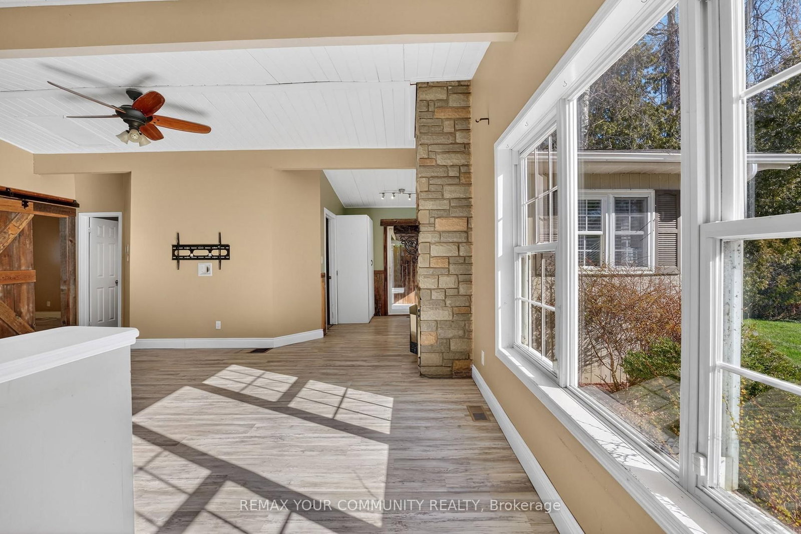 3816 30th Side Road • Innisfil, ON photo 7