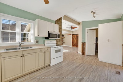 3816 30th Side Road • Innisfil, ON photo 9
