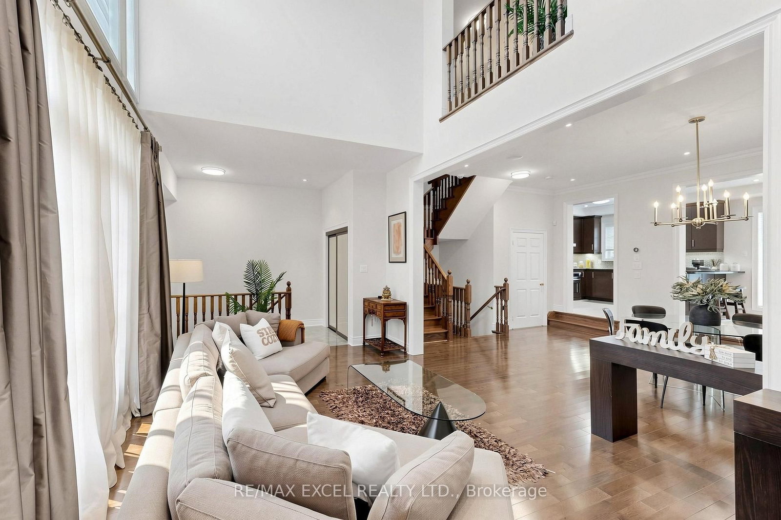 25 Lord Durham Road • Markham, ON photo 4
