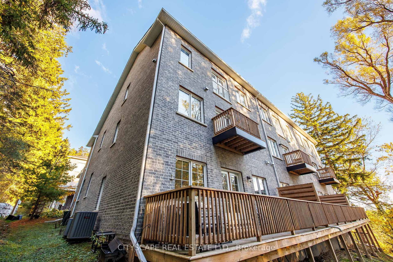 74 Old Bloomington Road • Aurora, ON photo 42