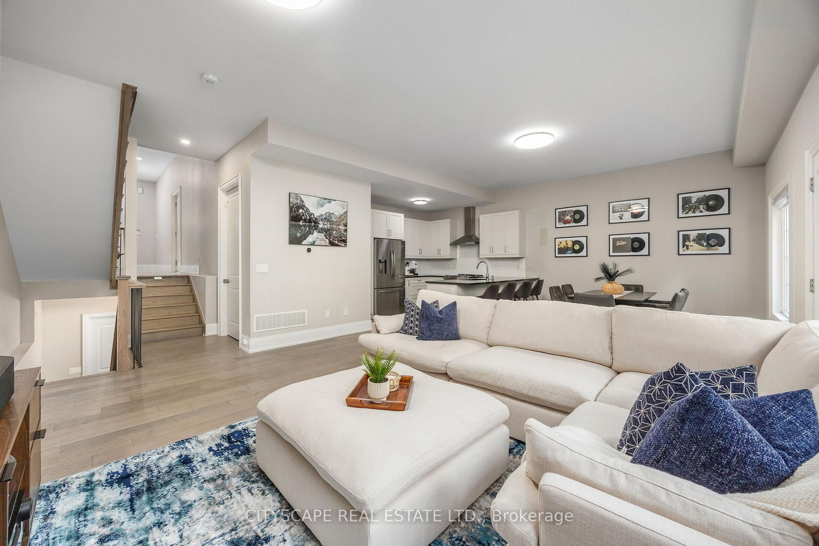 74 Old Bloomington Road • Aurora, ON photo 9