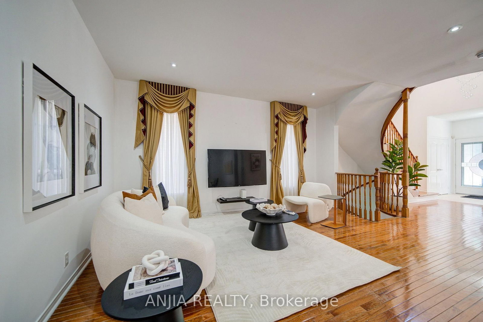 173 Russell Jarvis Drive • Markham, ON photo 6