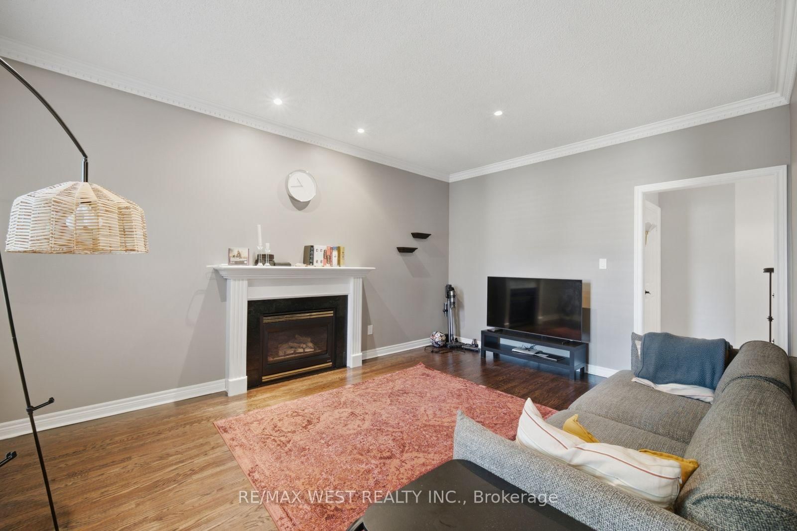 65 Burnhaven Avenue • Vaughan, ON photo 11