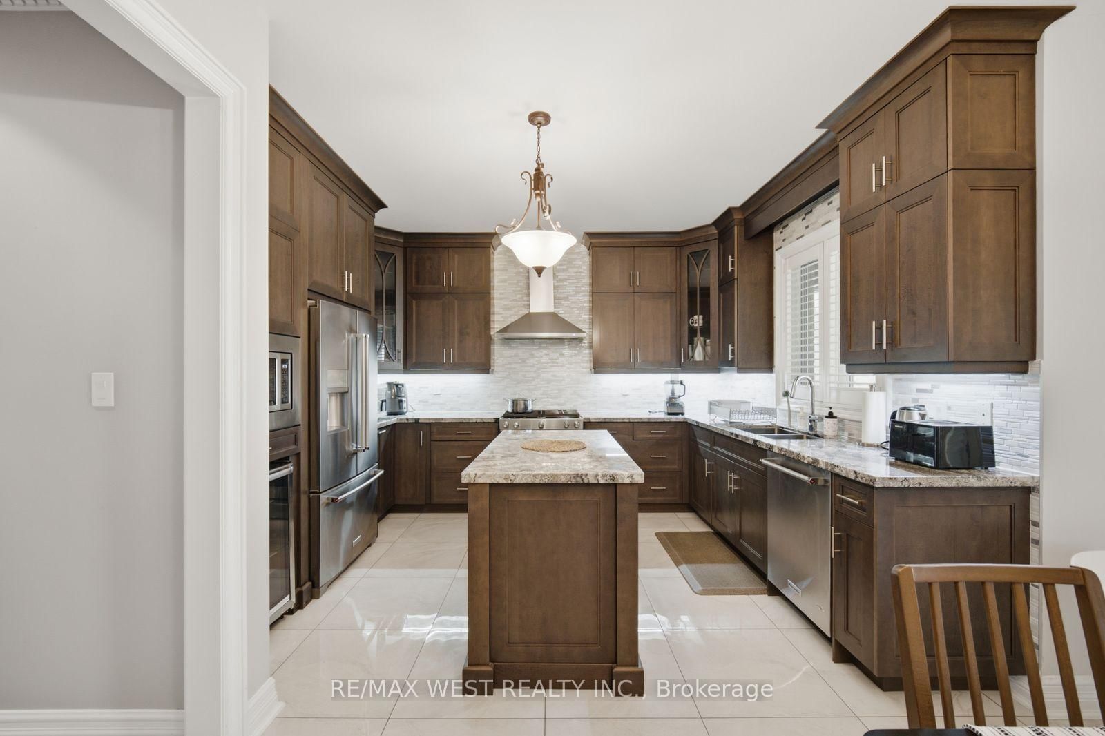 65 Burnhaven Avenue • Vaughan, ON photo 13