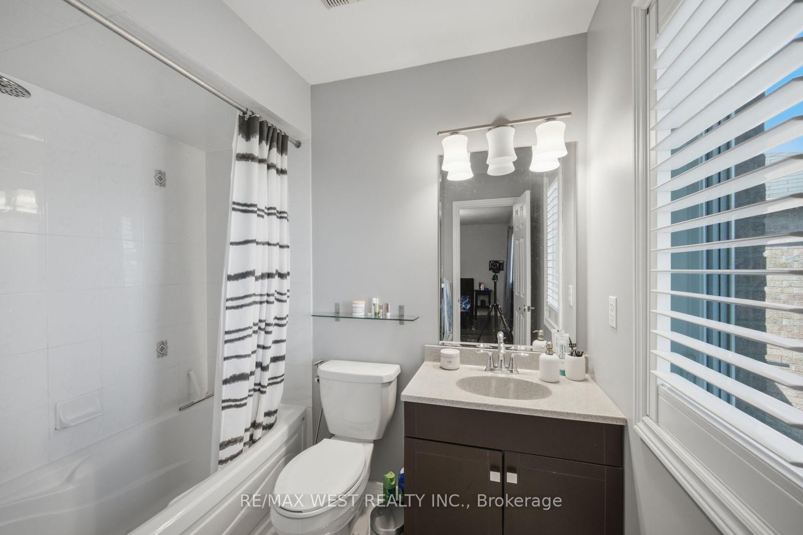 65 Burnhaven Avenue • Vaughan, ON photo 24