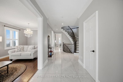 65 Burnhaven Avenue • Vaughan, ON photo 3