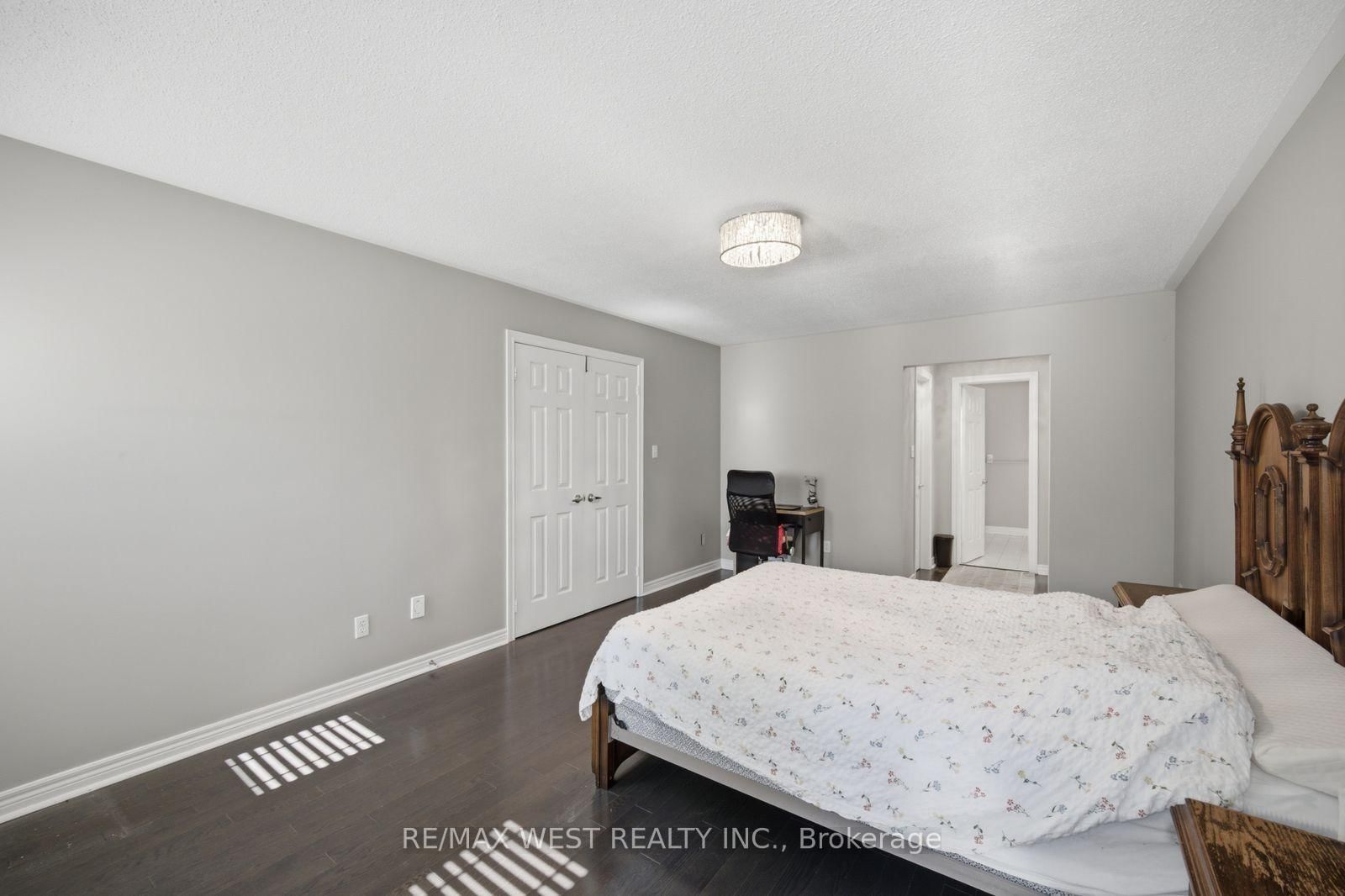65 Burnhaven Avenue • Vaughan, ON photo 33