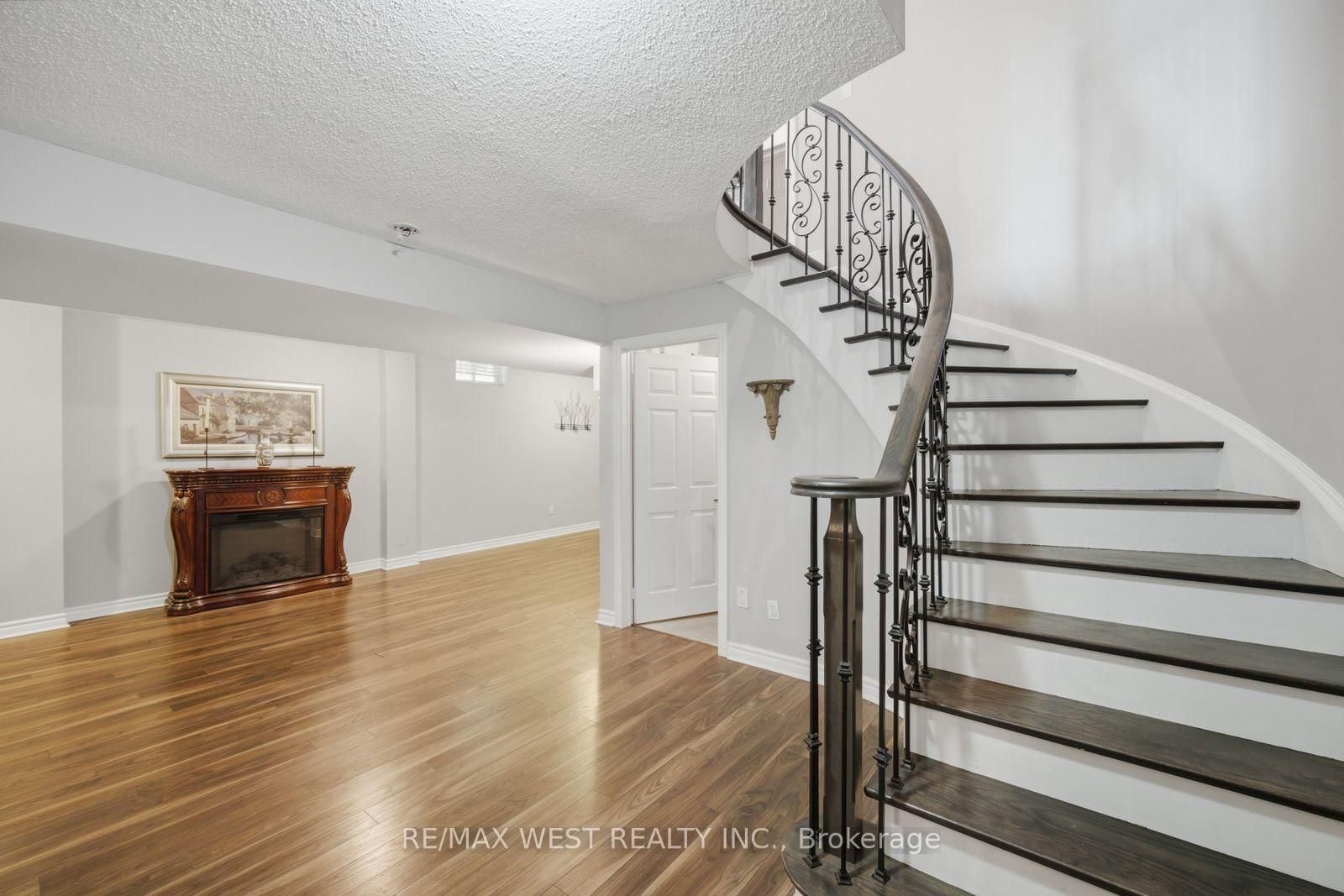 65 Burnhaven Avenue • Vaughan, ON photo 35