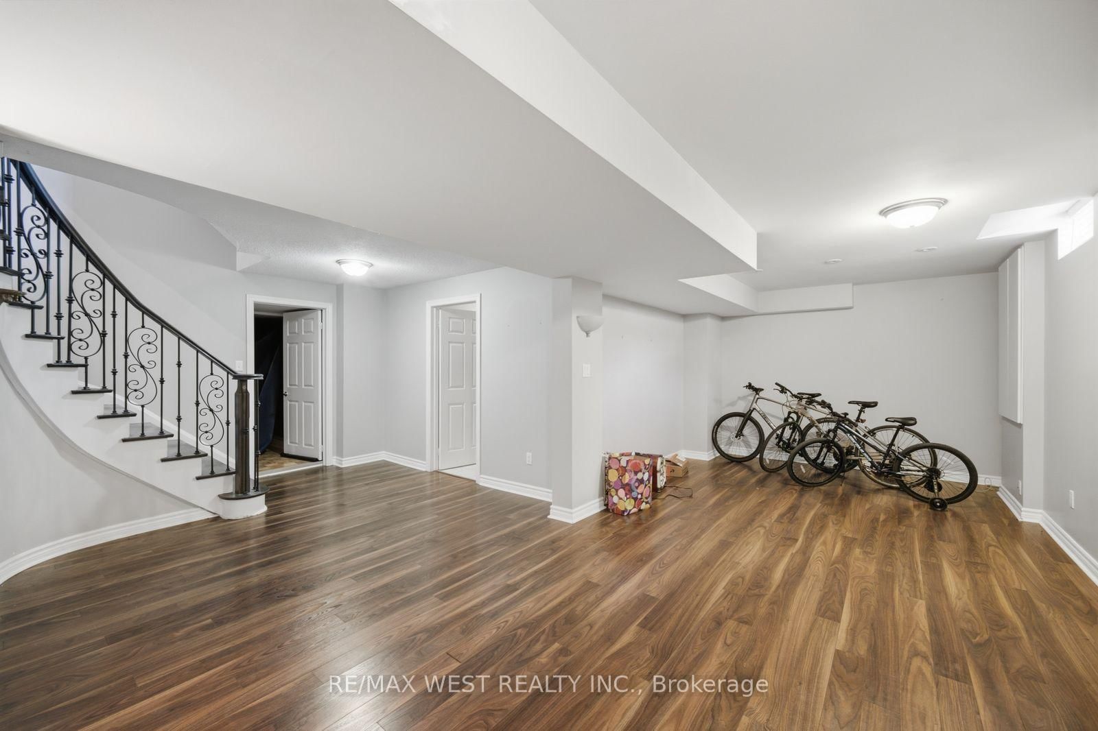 65 Burnhaven Avenue • Vaughan, ON photo 37