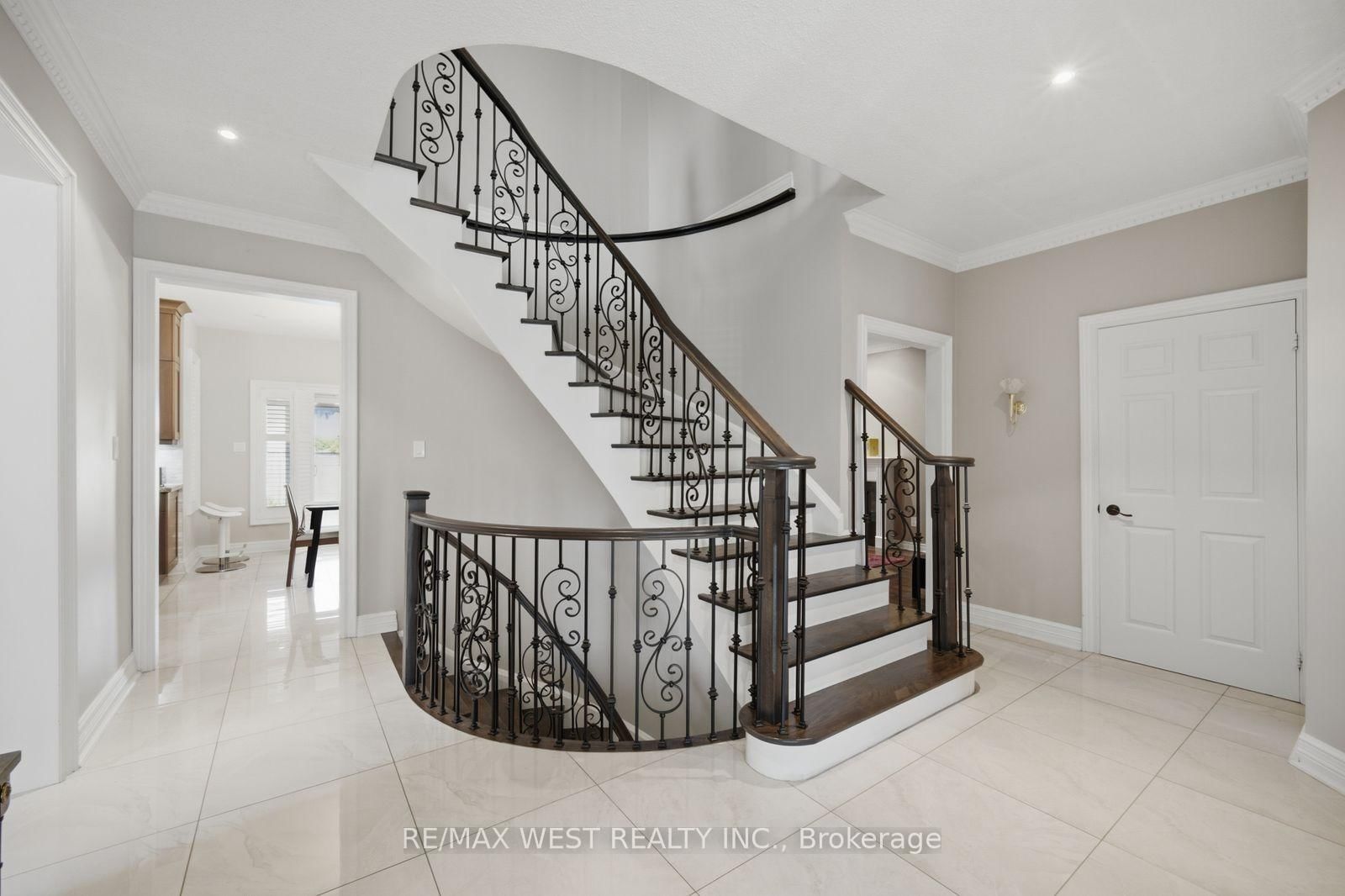 65 Burnhaven Avenue • Vaughan, ON photo 5