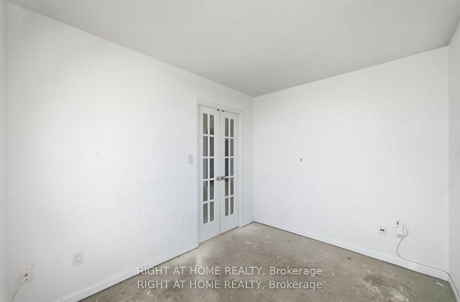 610 Bullock Drive • #803 • Markham, ON photo 11