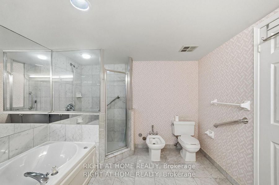 610 Bullock Drive • #803 • Markham, ON photo 18