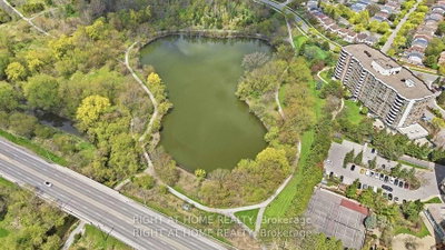610 Bullock Drive • #803 • Markham, ON photo 2