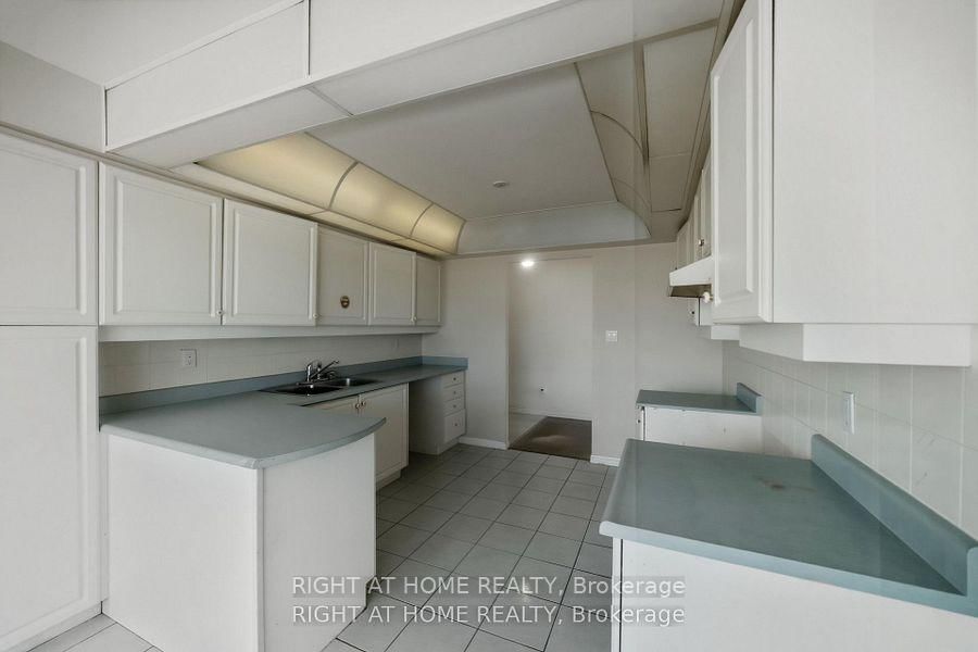 610 Bullock Drive • #803 • Markham, ON photo 25