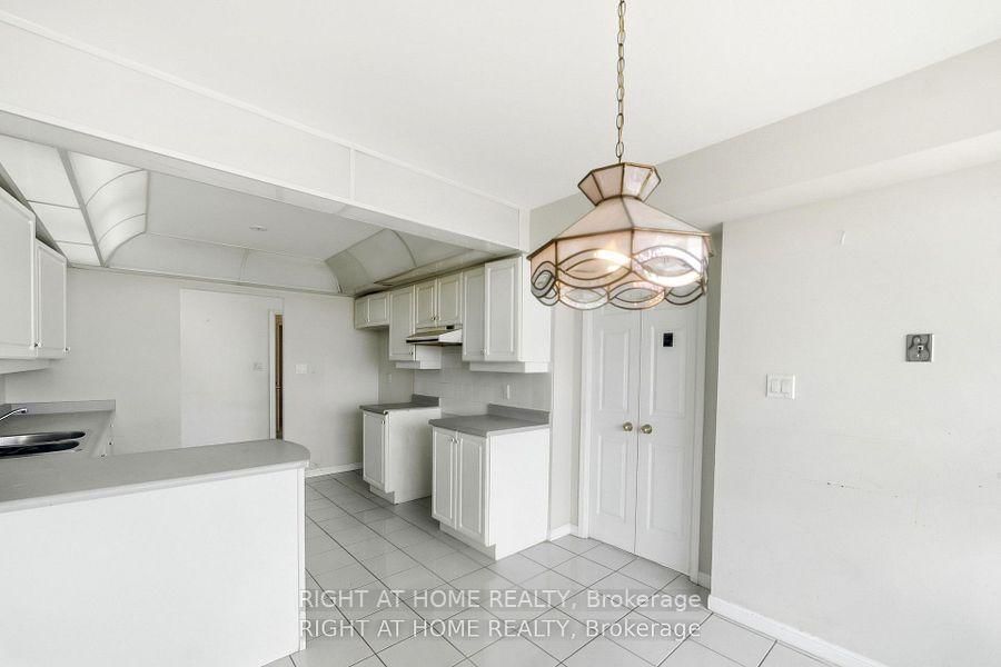 610 Bullock Drive • #803 • Markham, ON photo 28