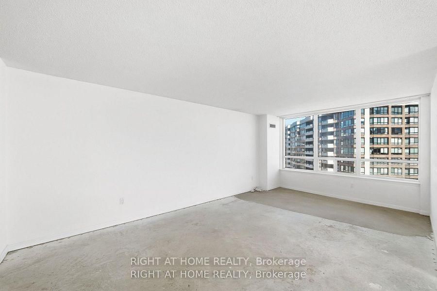 610 Bullock Drive • #803 • Markham, ON photo 8