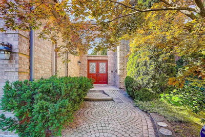 44 Prince Edward Boulevard • Markham, ON photo 3