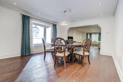 44 Prince Edward Boulevard • Markham, ON photo 9