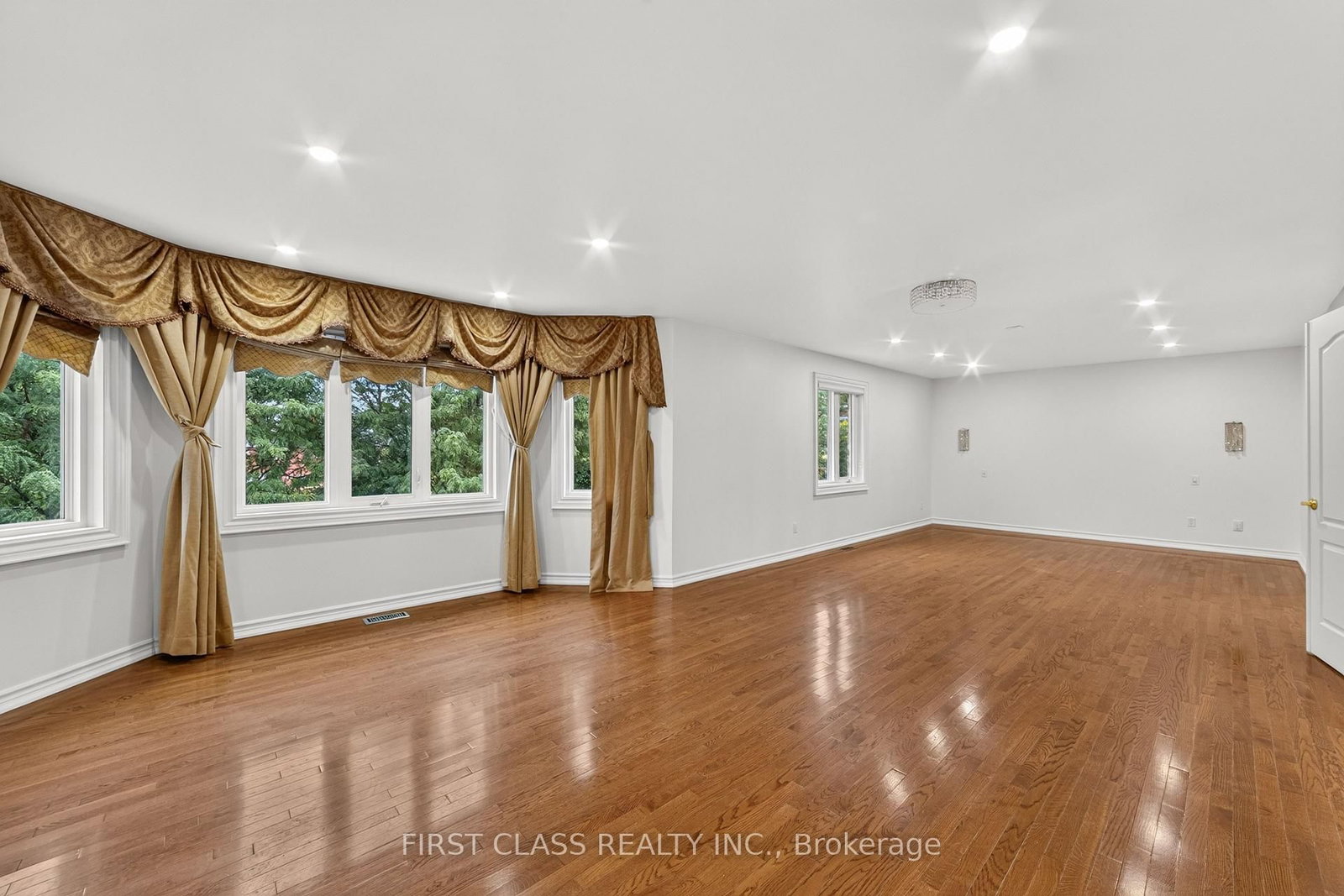 67 Black Walnut Crescent • Richmond Hill, ON photo 20