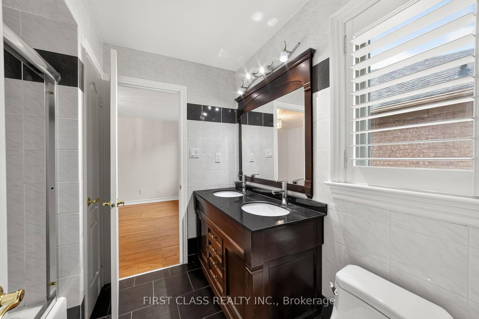 67 Black Walnut Crescent • Richmond Hill, ON photo 28