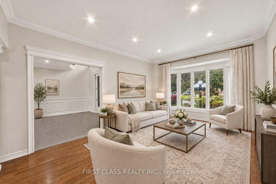 67 Black Walnut Crescent • Richmond Hill, ON photo 4