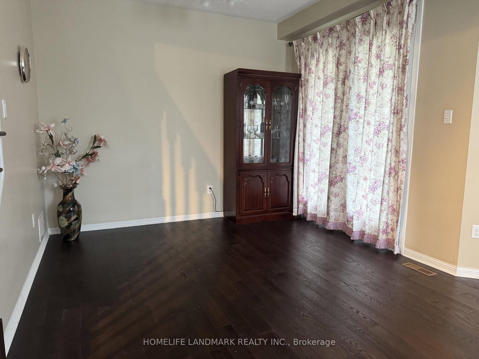 91 The Meadows Avenue • Markham, ON photo 6