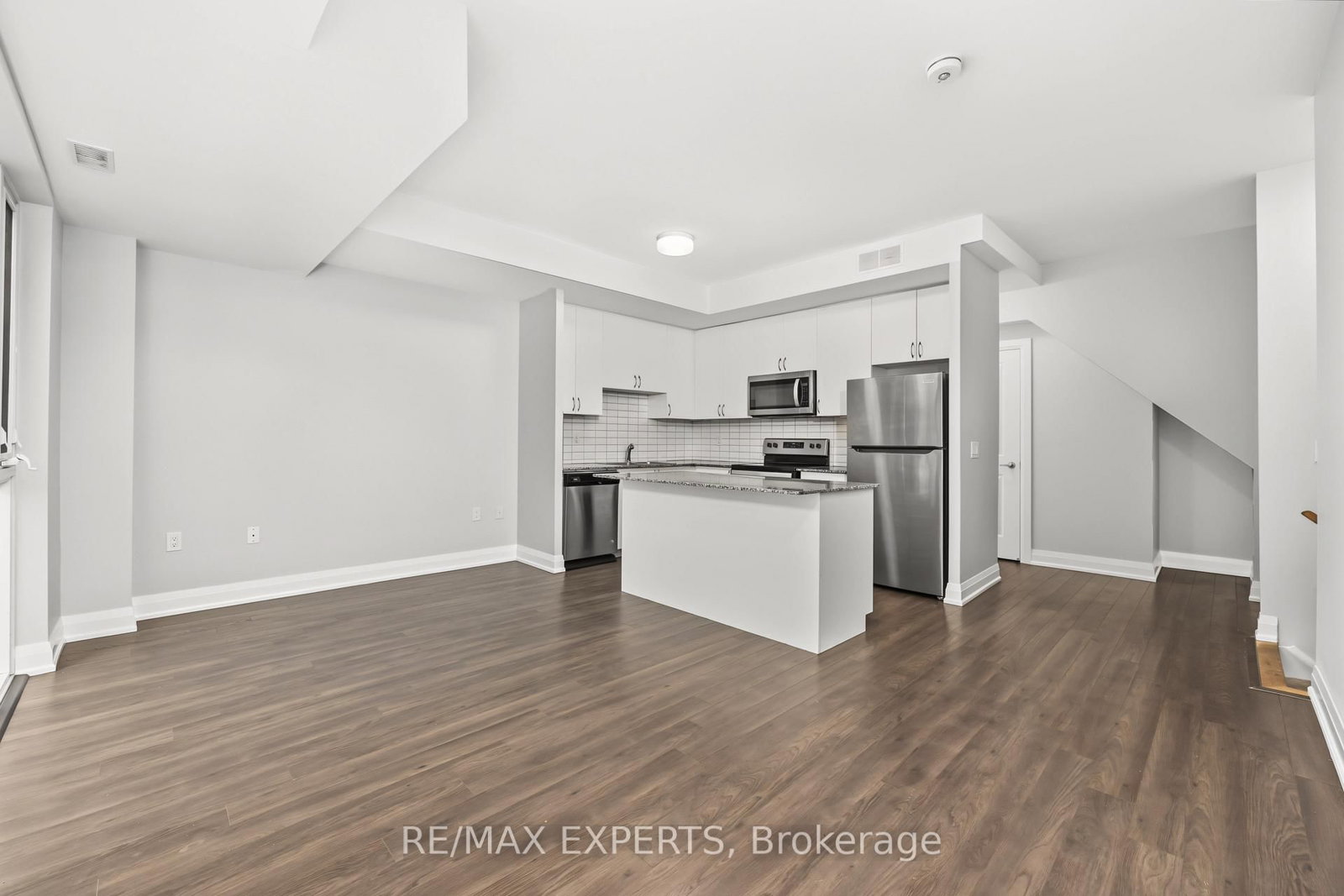 5309 Highway 7 Road • #A803 • Vaughan, ON photo 6
