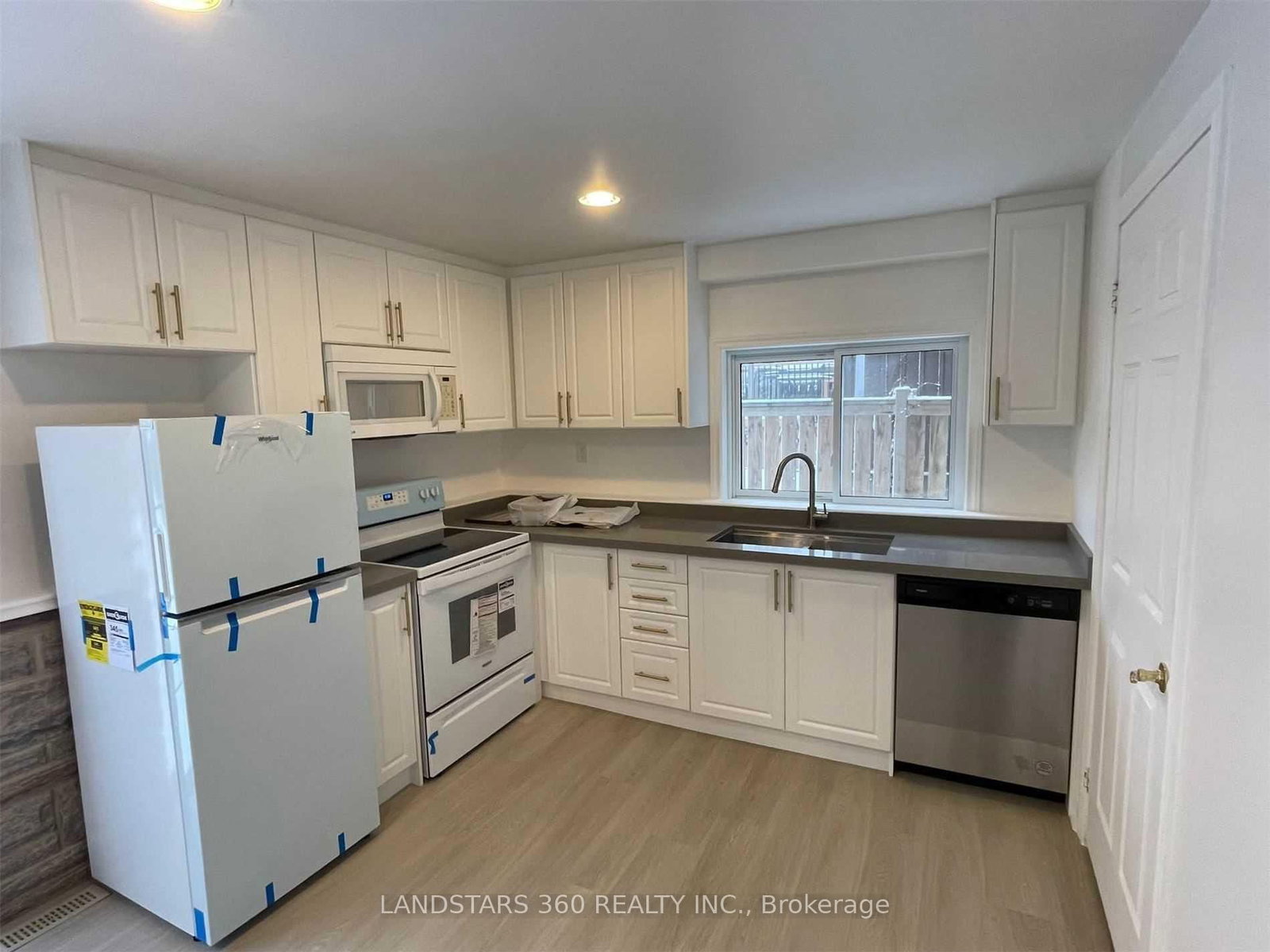 Lower - 204 Bayview Avenue, Georgina 3