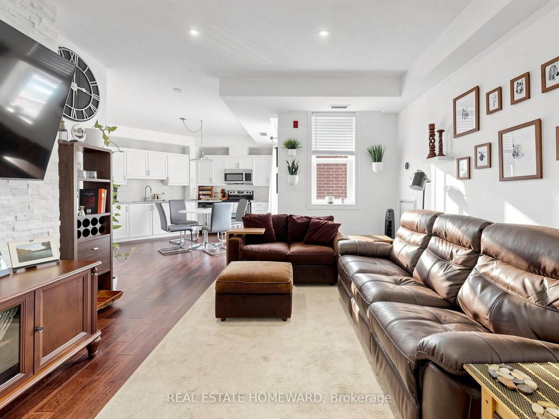309 - 15450 Yonge Street