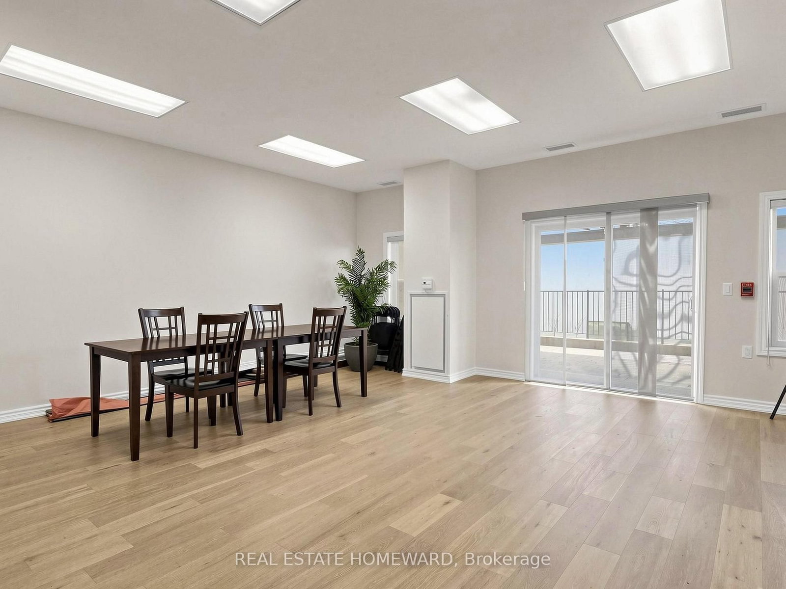15450 Yonge Street • #309 • Aurora, ON photo 24