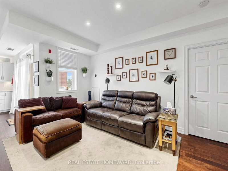 309 - 15450 Yonge Street