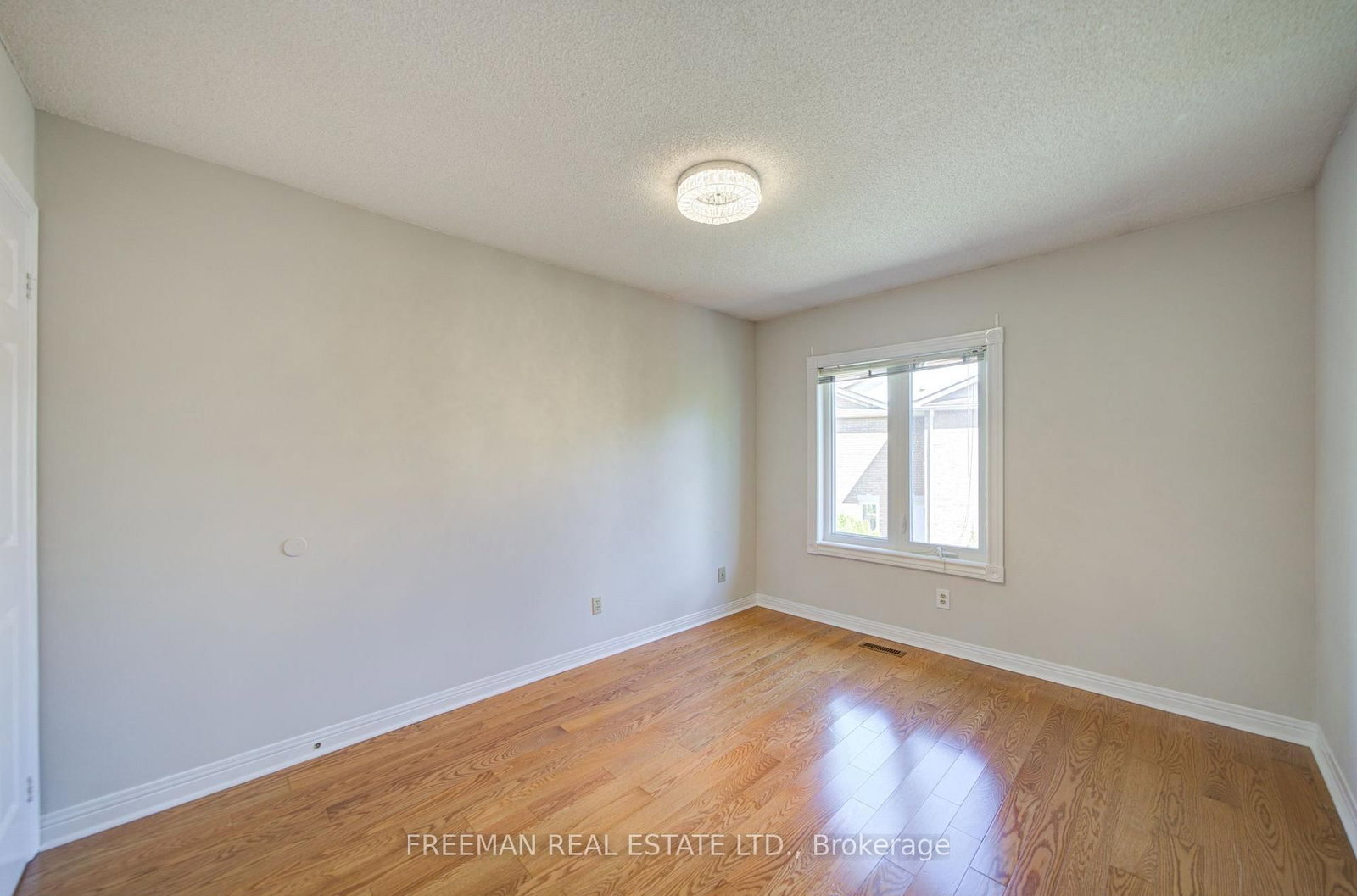 107 Brownstone Circle • Vaughan, ON photo 32