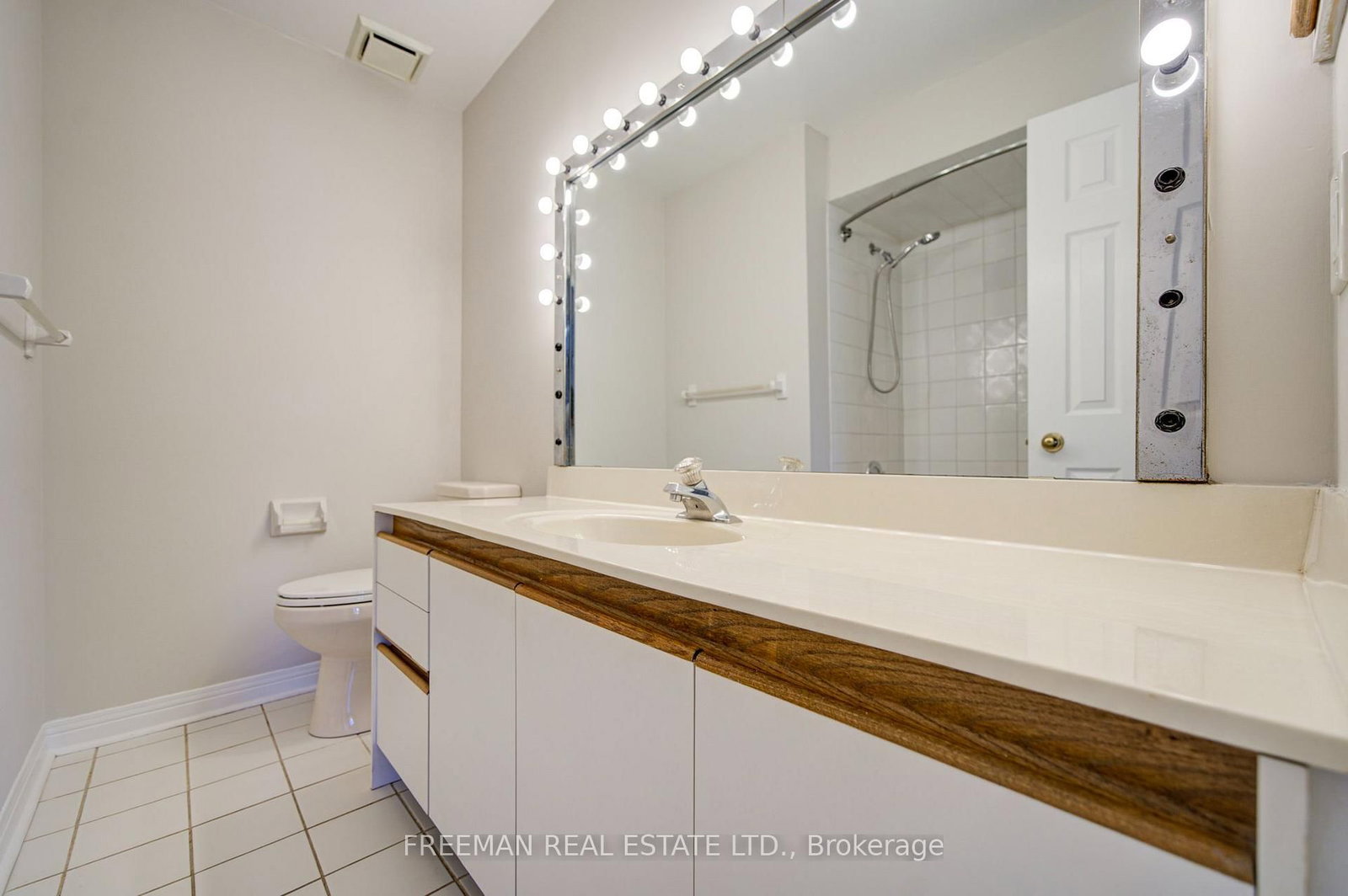 107 Brownstone Circle • Vaughan, ON photo 33