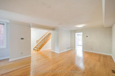 107 Brownstone Circle • Vaughan, ON photo 7
