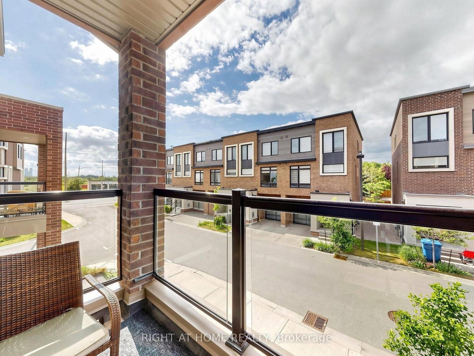23 Moneypenny Pl, Vaughan, view 18