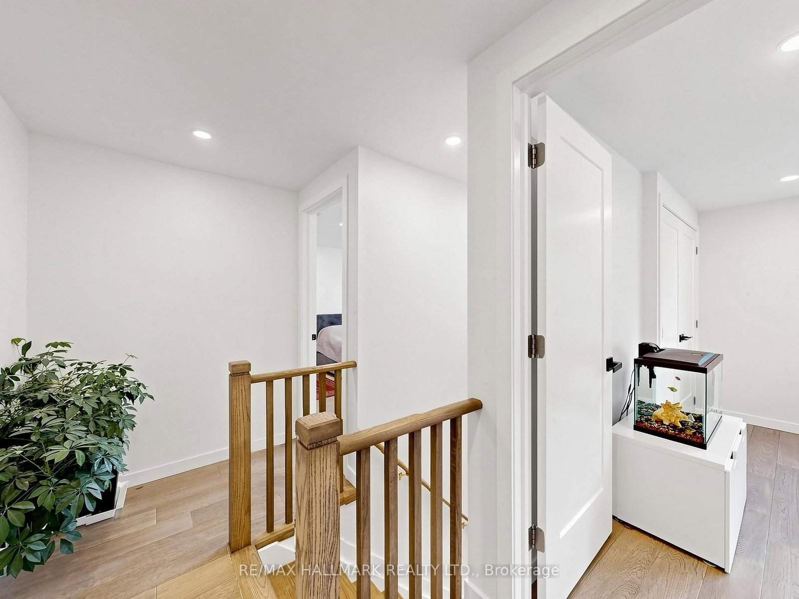 .400 Handley Crescent • Newmarket, ON photo 22