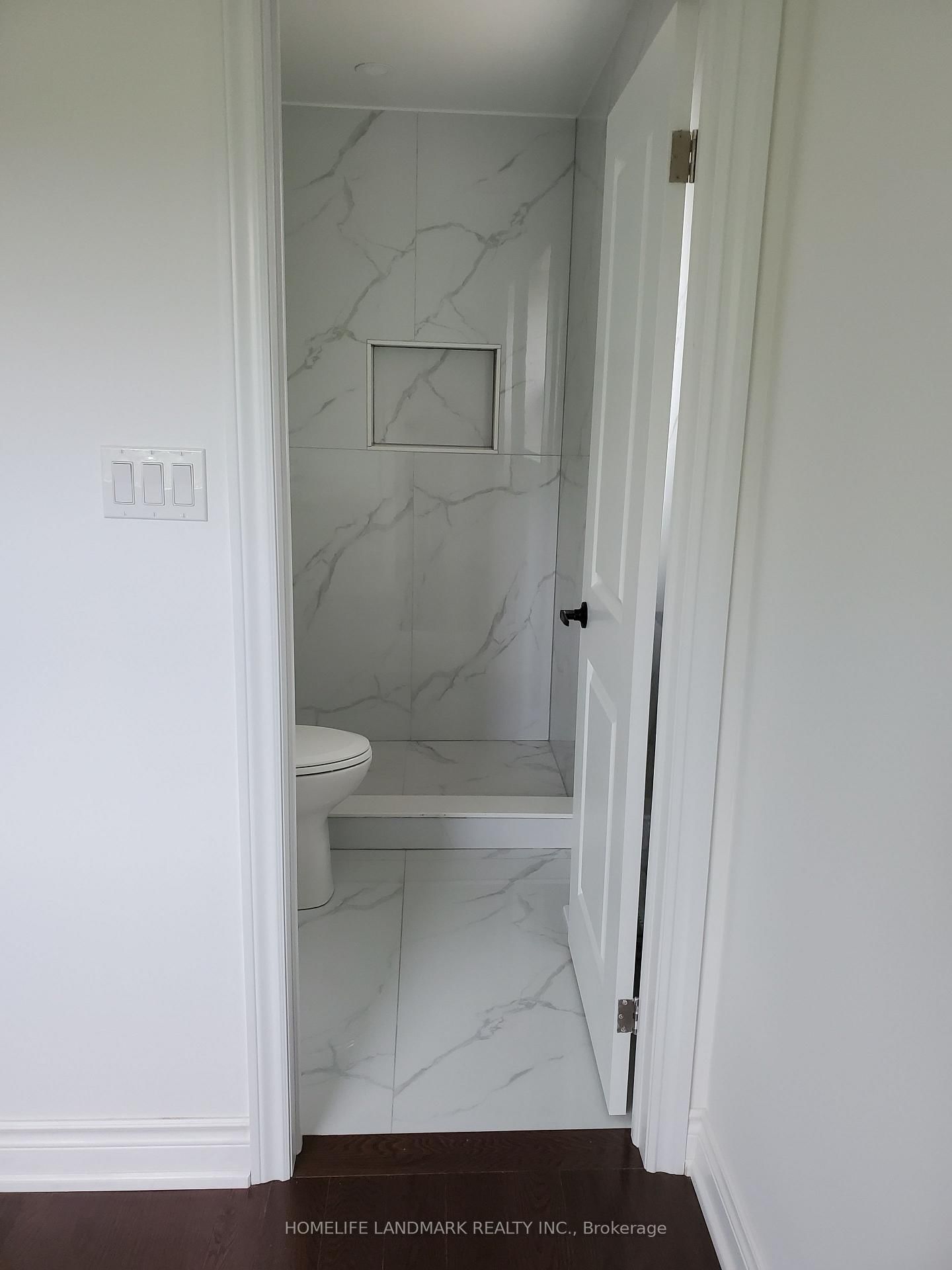 17 Maralim Road • Richmond Hill, ON photo 9