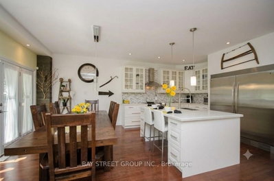 133 Riveredge Drive • Georgina, ON photo 5