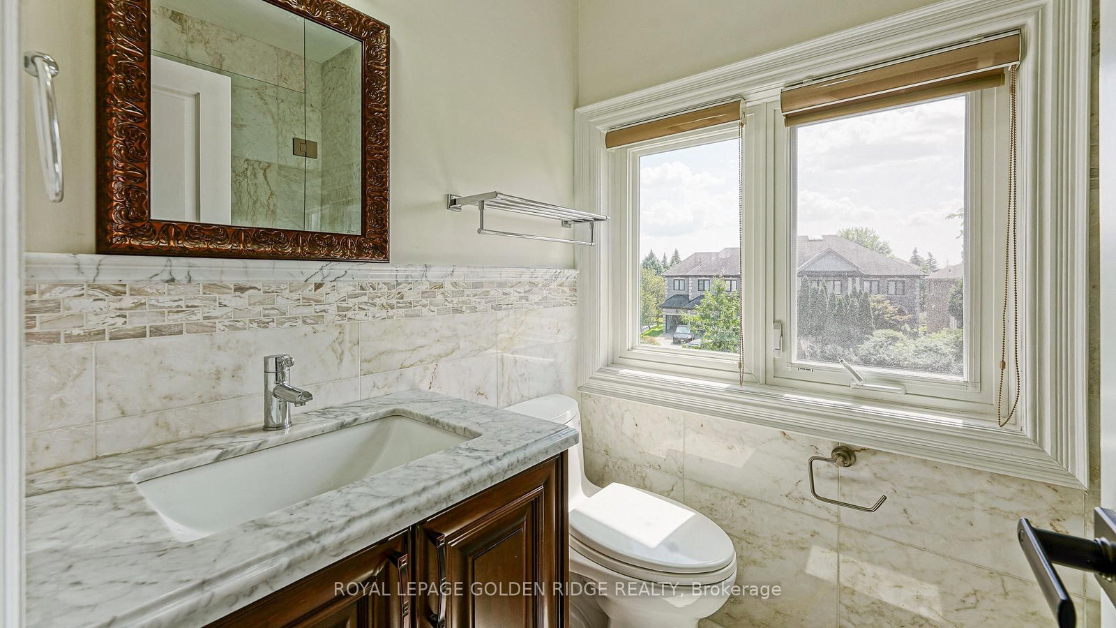 2 Cortleigh Court • Richmond Hill, ON photo 30
