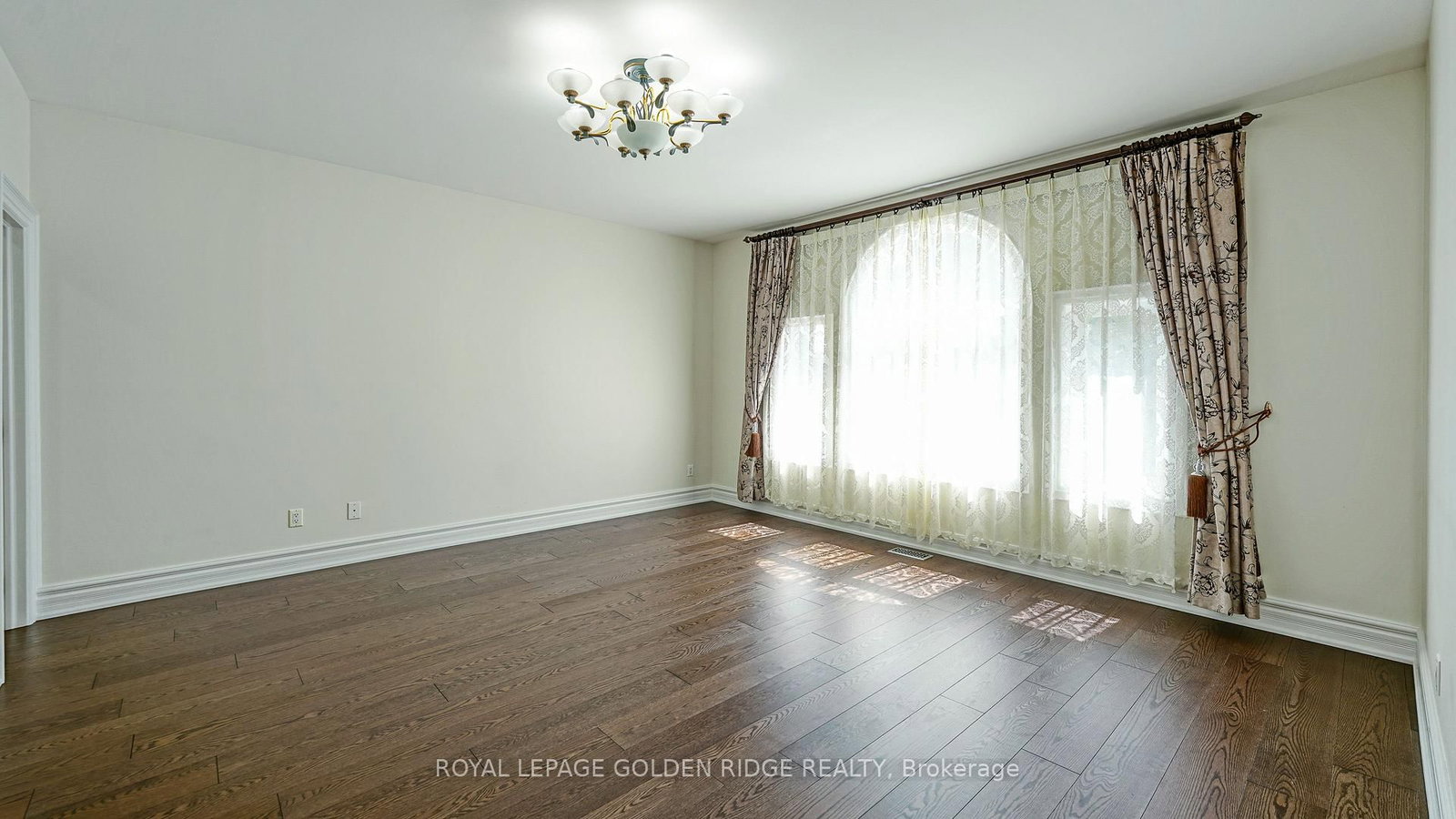 2 Cortleigh Court • Richmond Hill, ON photo 34