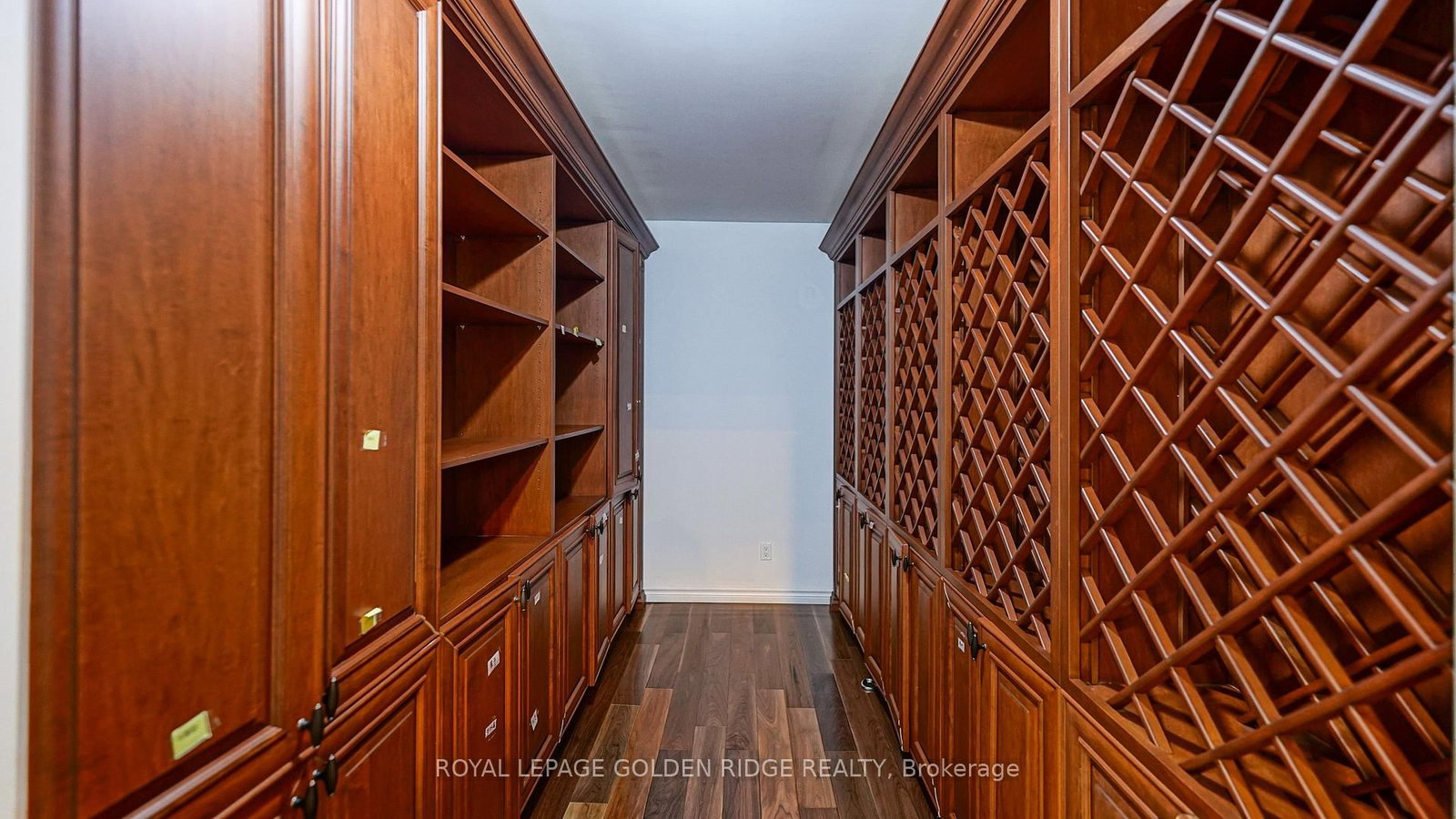 2 Cortleigh Court • Richmond Hill, ON photo 45