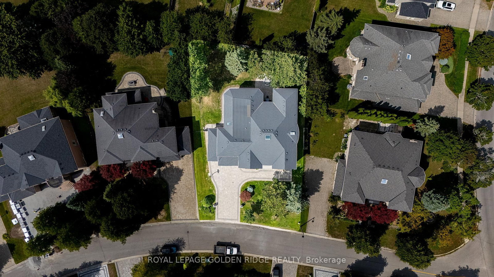 2 Cortleigh Court • Richmond Hill, ON photo 49