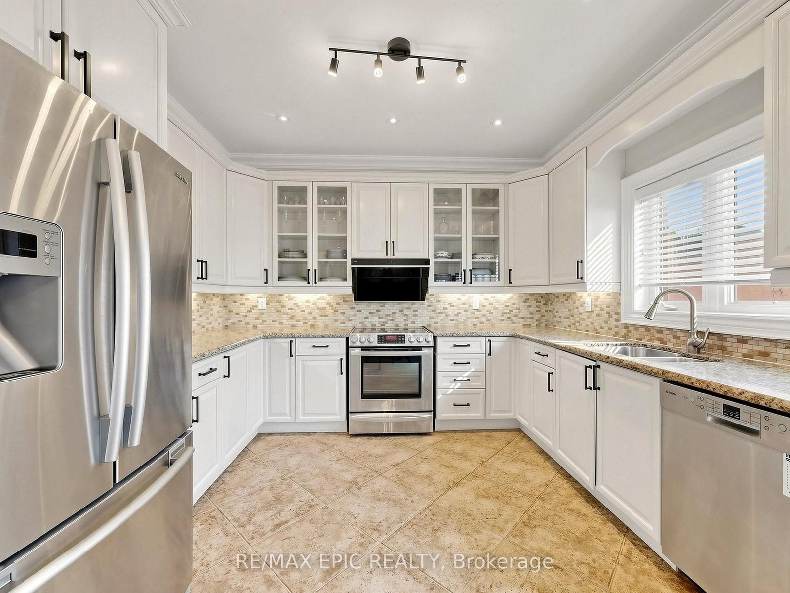 6 Malta Court • Richmond Hill, ON photo 26