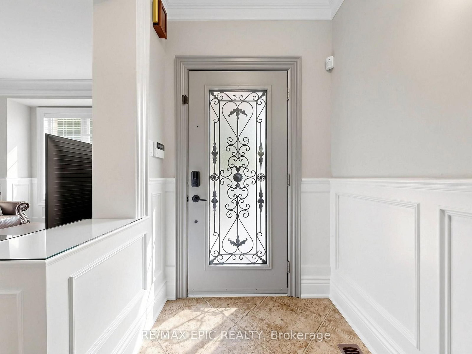6 Malta Court • Richmond Hill, ON photo 6