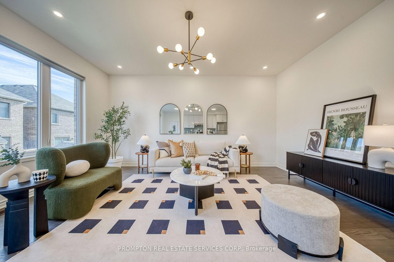 16 Ness Drive • Richmond Hill, ON photo 1