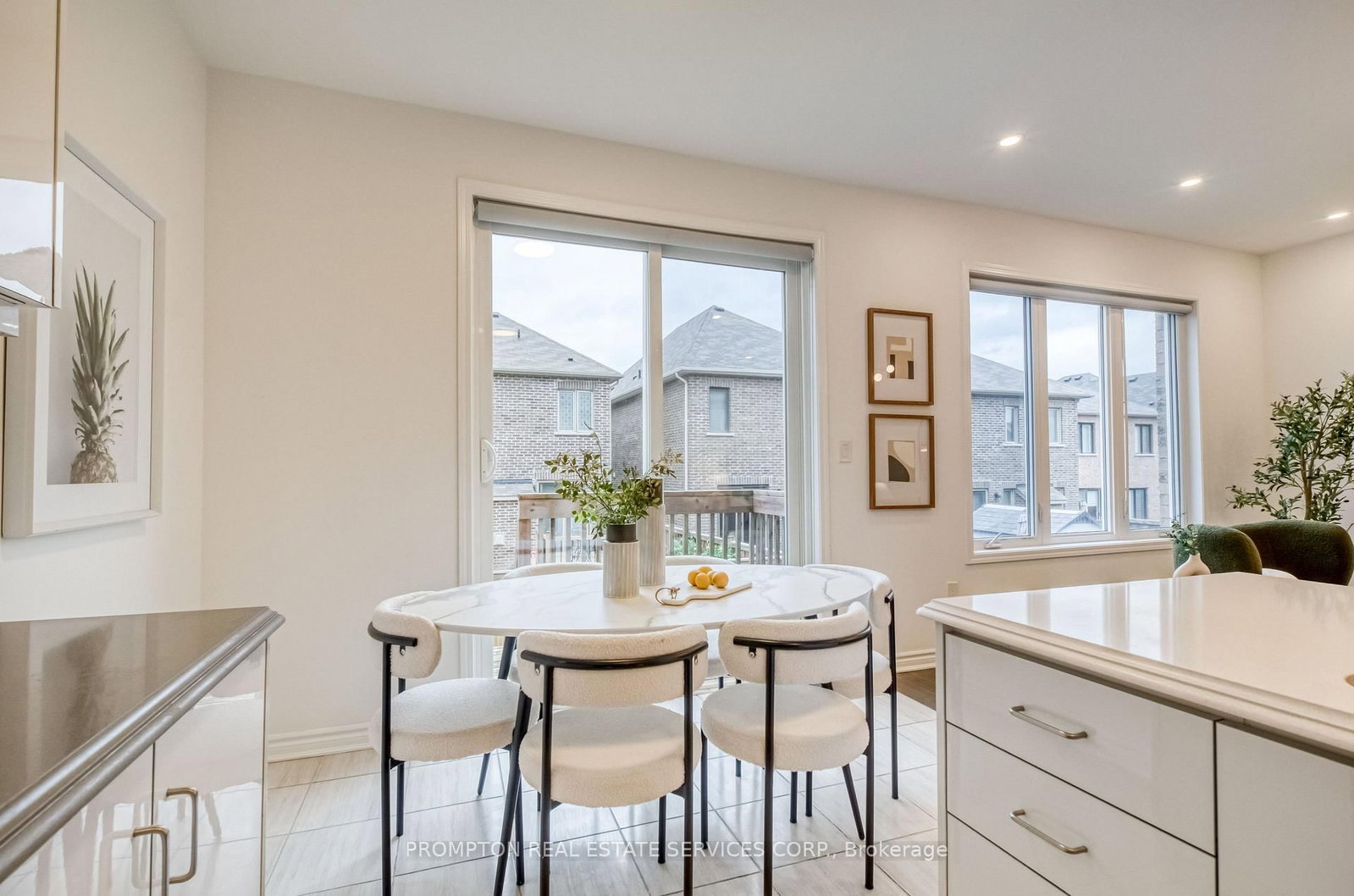 16 Ness Drive • Richmond Hill, ON photo 11